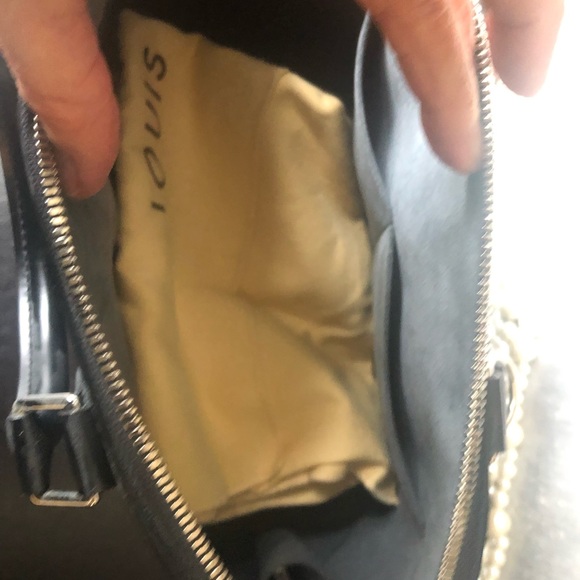 Authentic Louis Vuitton XL ladies handbag - Picture 5 of 6